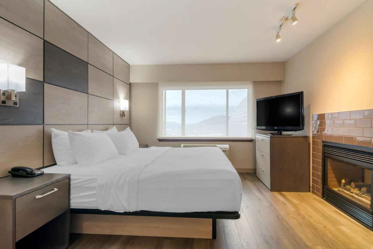 Best Western Premier Aberdeen Kamloops Exterior photo