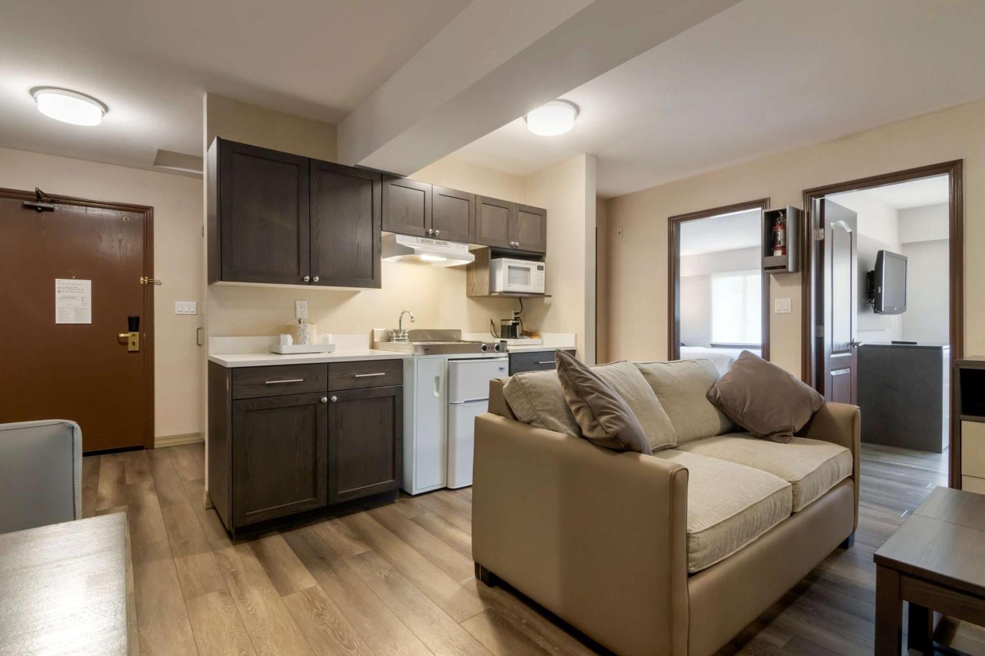 Best Western Premier Aberdeen Kamloops Exterior photo