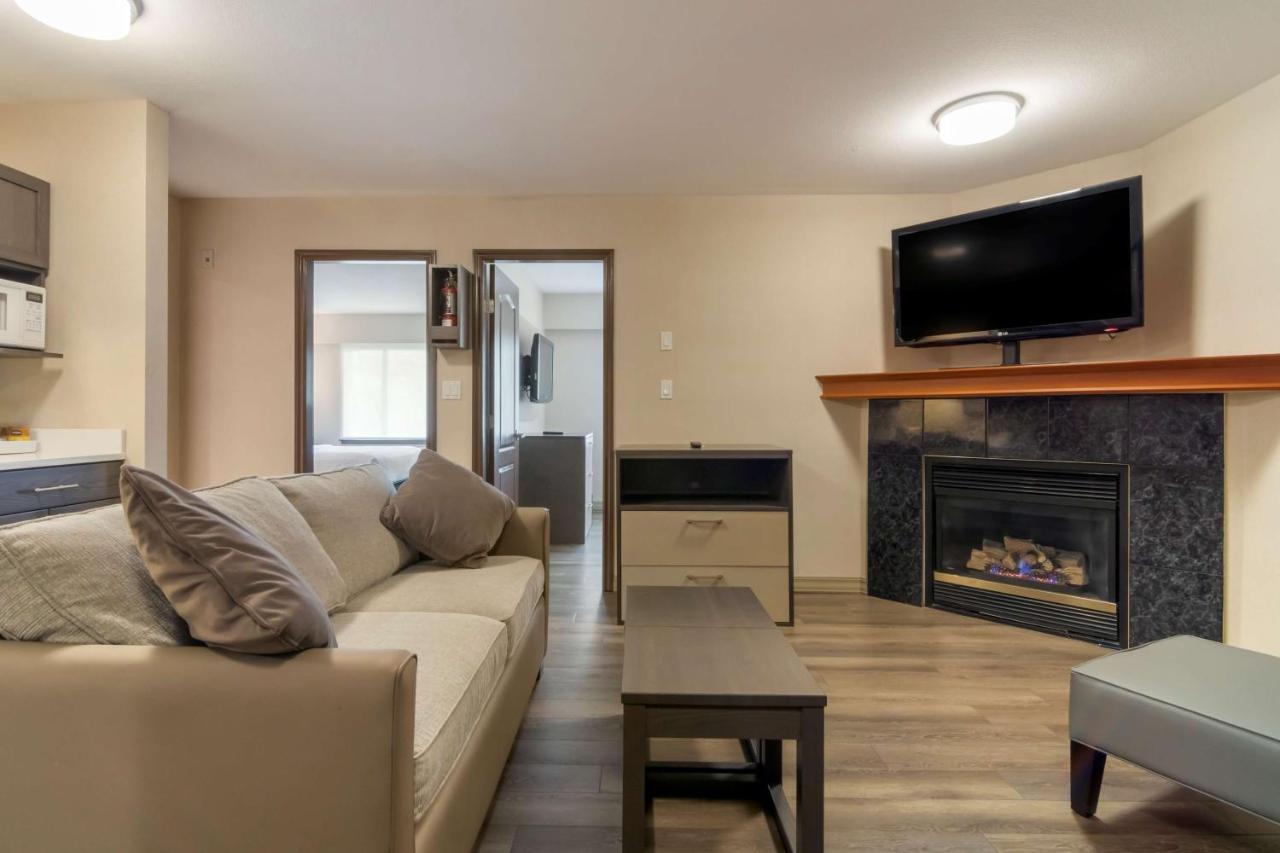 Best Western Premier Aberdeen Kamloops Exterior photo