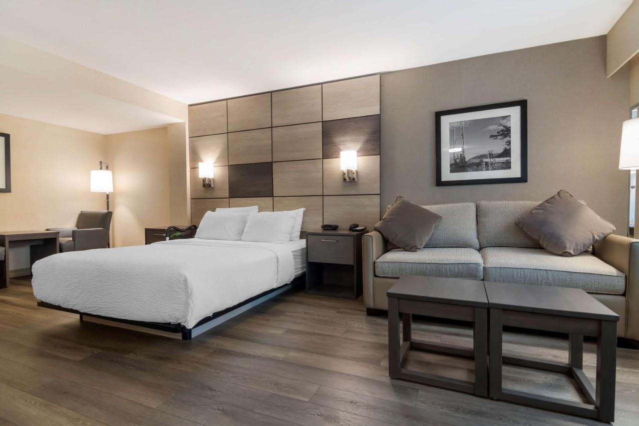 Best Western Premier Aberdeen Kamloops Exterior photo